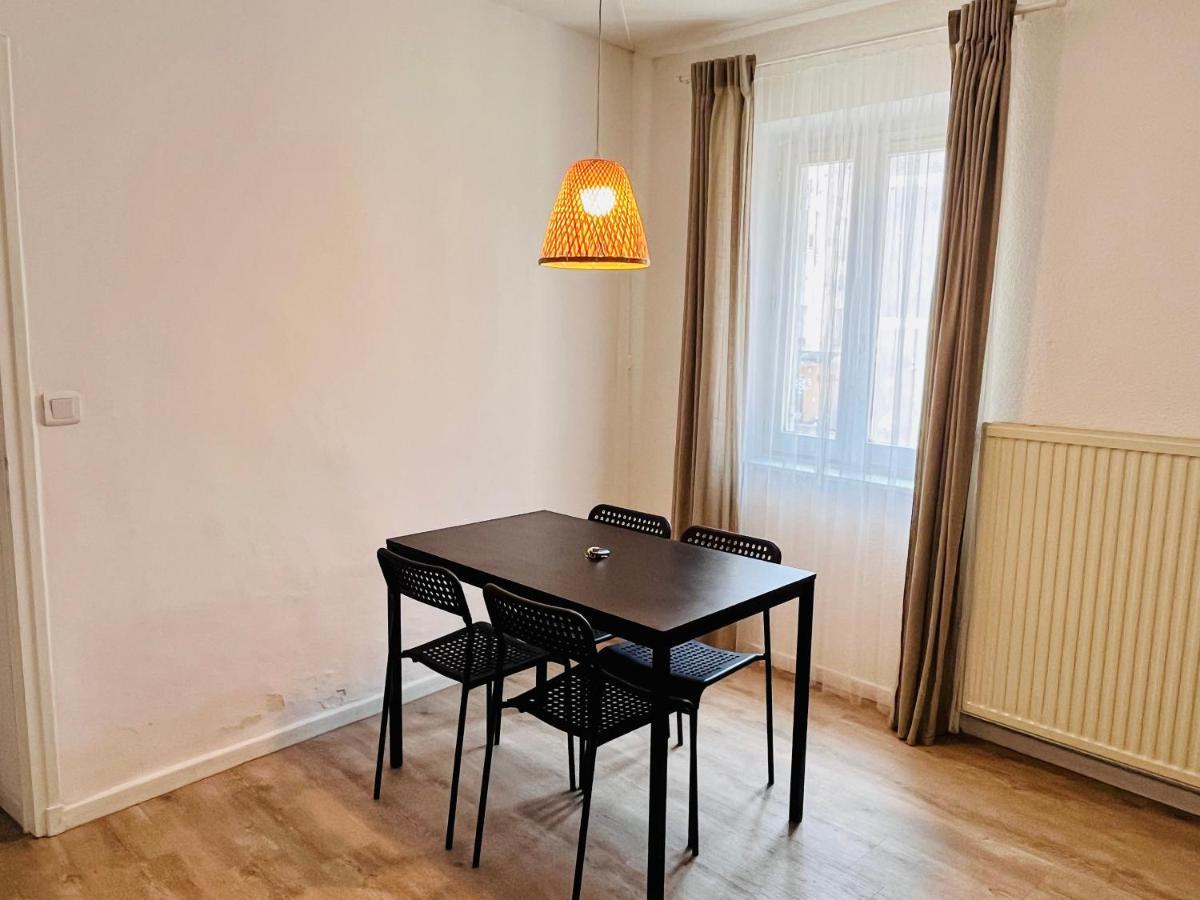 Cozy Central Apartment: Self Check-In with Netflix and Free Parking Avignon Exterior photo