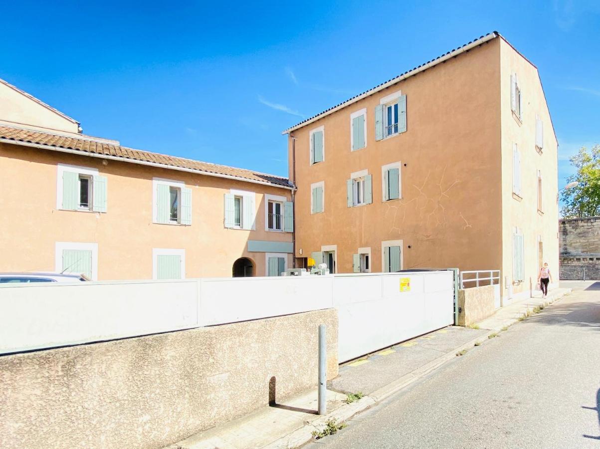 Cozy Central Apartment: Self Check-In with Netflix and Free Parking Avignon Exterior photo