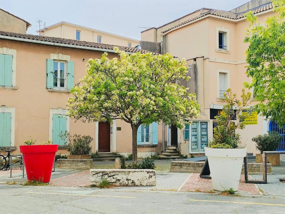 Cozy Central Apartment: Self Check-In with Netflix and Free Parking Avignon Exterior photo